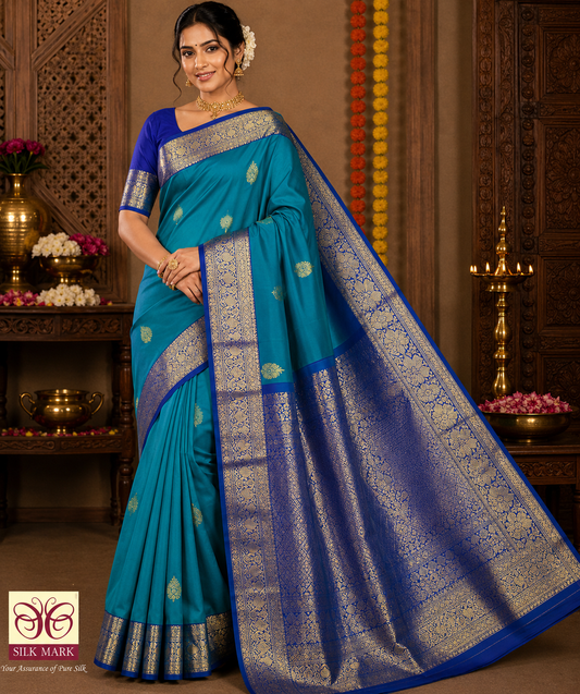 Kanjivaram Dual Tone Saree with Royal Blue Rich Zari Pallu & Traditional Buttas