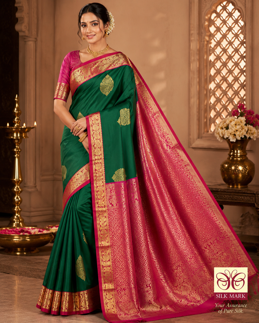 Kanjivaram Saree – Emerald Green & Rani Pink Dual Tone Elegance