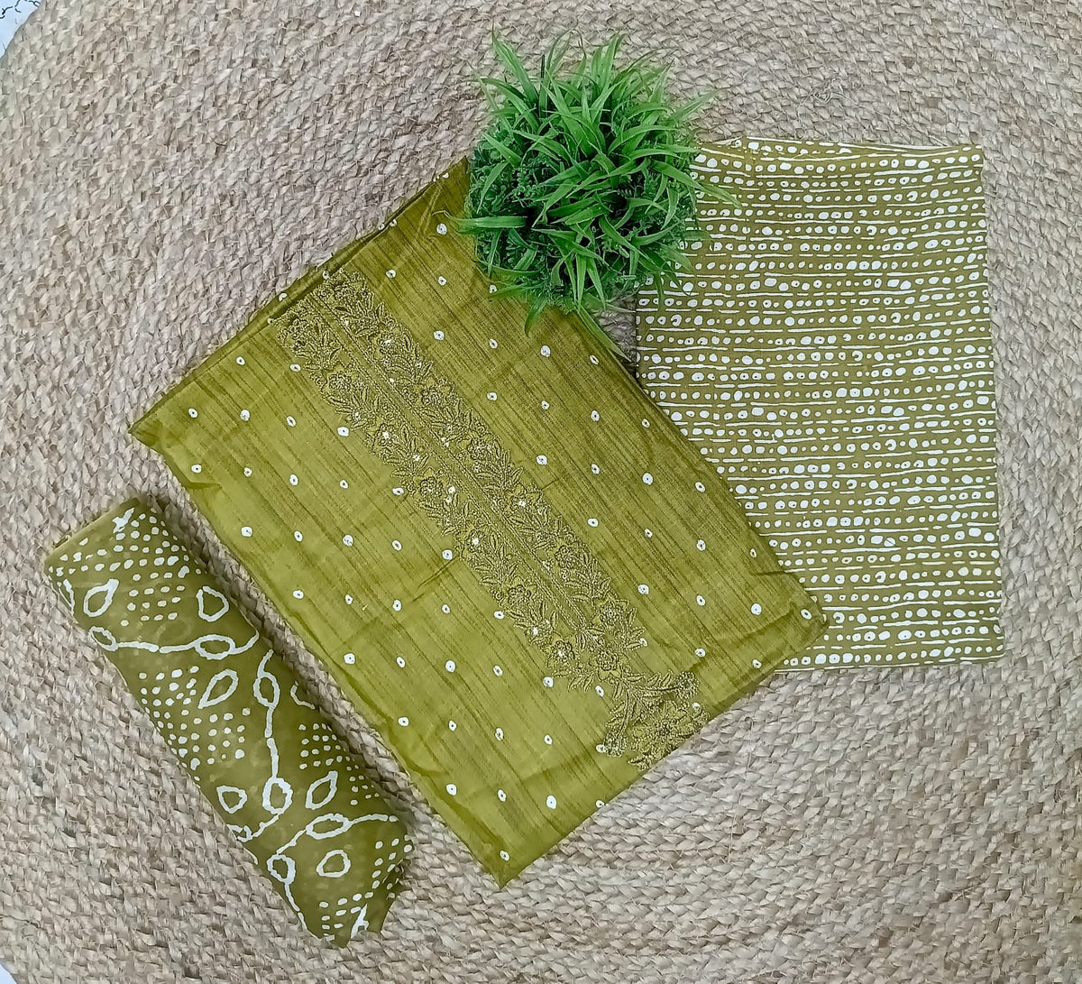 Elegant Olive Green Embroidered Unstitched Salwar Suit with Printed Dupatta