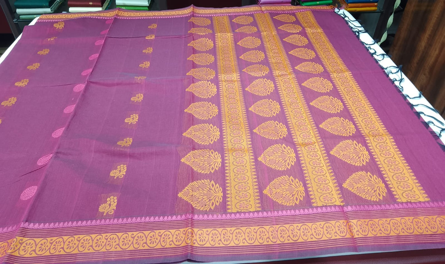 Elegant Wine Maroon Pure Cotton Handloom Saree with Gold Paisley Pallu