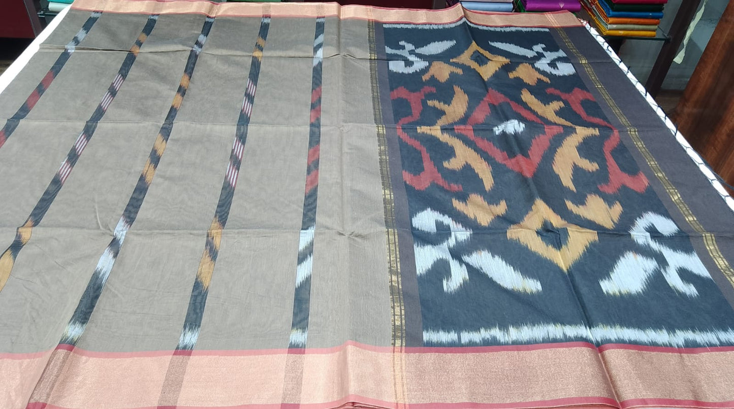 Cotton Silk Pochampally Ikat Saree in Ash Grey with Designer Black Pallu