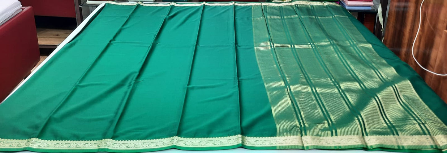 Mysore Silk - Emerald Green Saree with Elegant Zari Border & Pallu