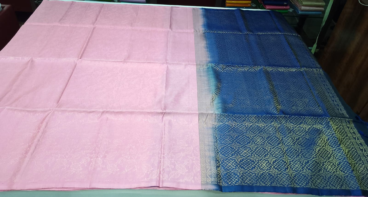 Pure Handloom Soft Silk Borderless Saree – Blush Pink with Royal Navy Blue Pallu