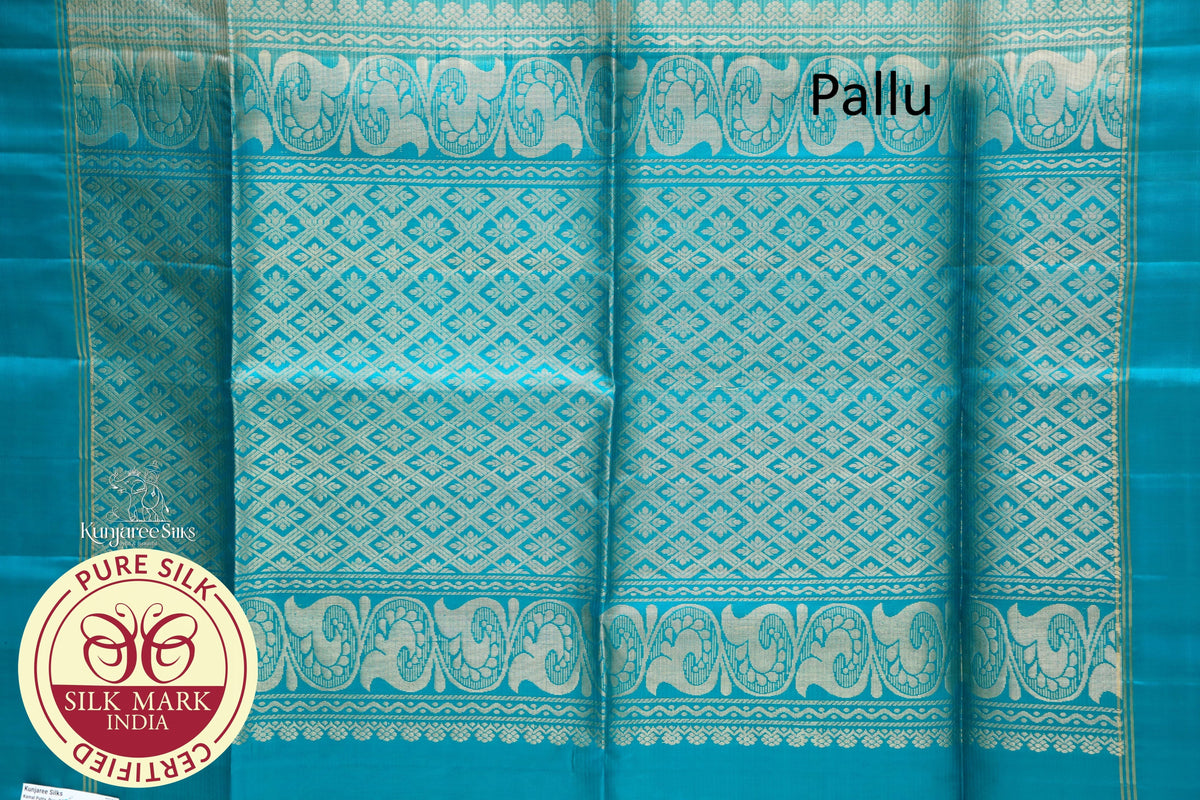 Cream with Rama Green Color Pure Silk Saree