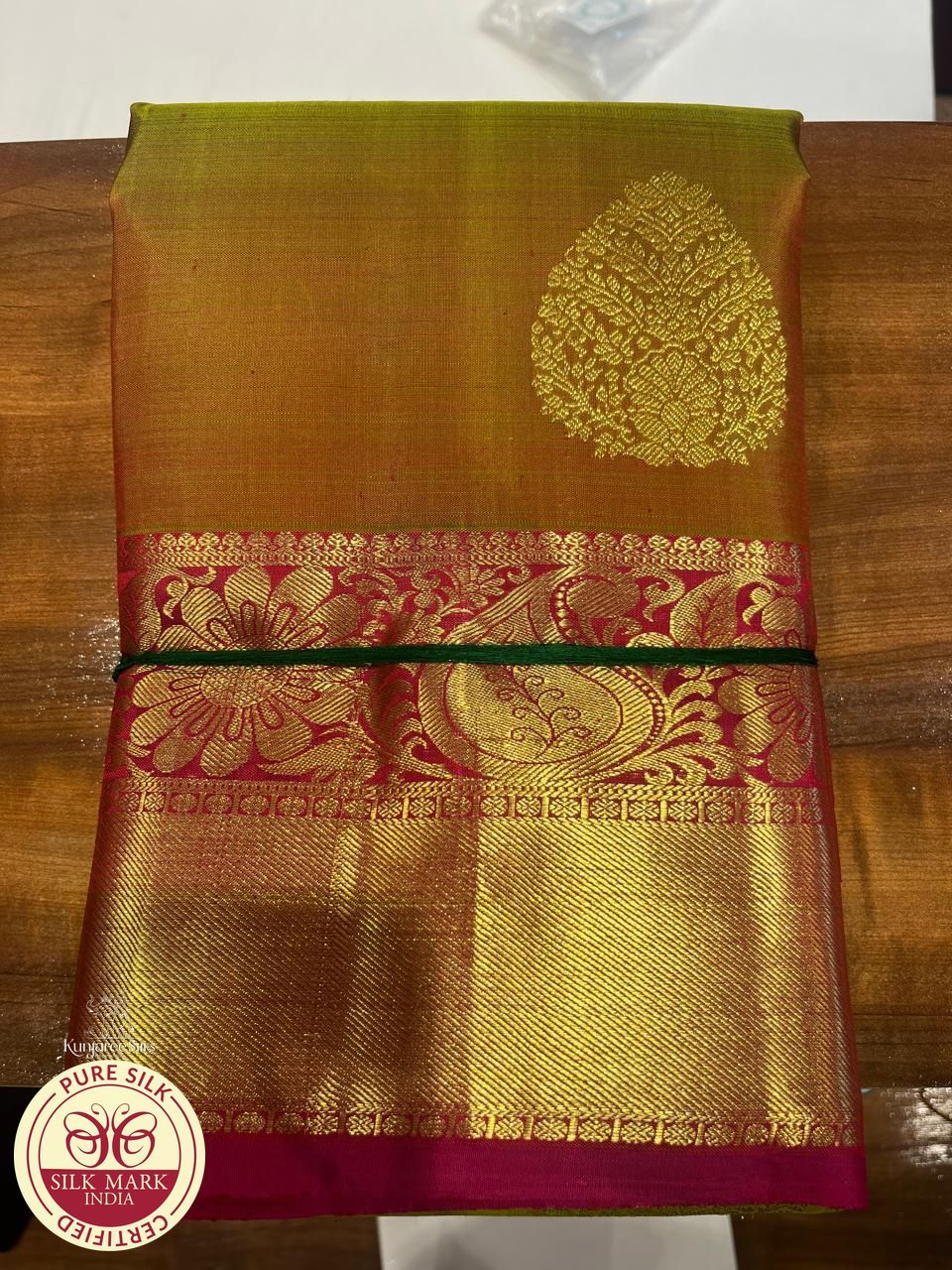 Kanjivaram Dual Copper Shade Saree with Rani Pink Rich Zari Pallu