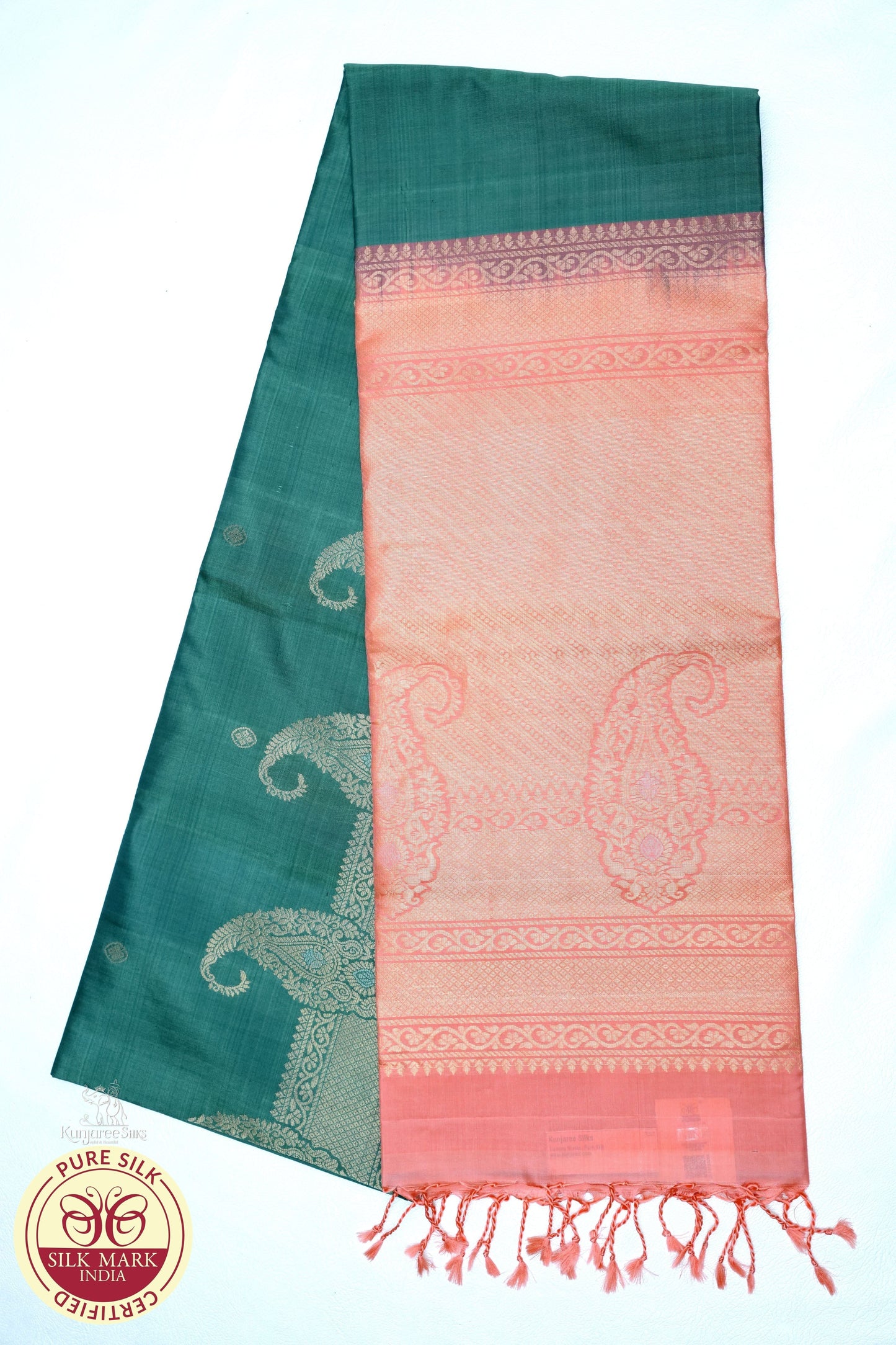 Pure Handloom Soft Silk Saree – Emerald Green with Antique Peach Gold Zari Border & Designer Pallu
