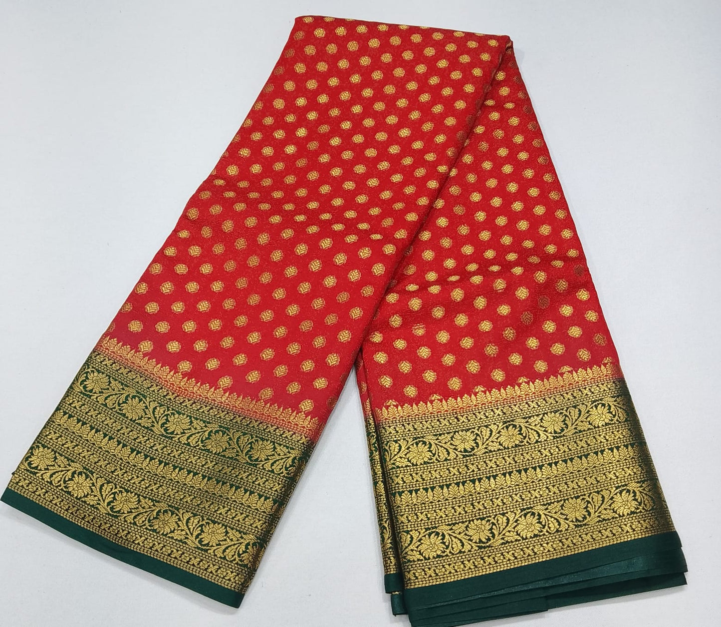 Classic Red with Bottle Green Rich Zari Border & Grand Pallu