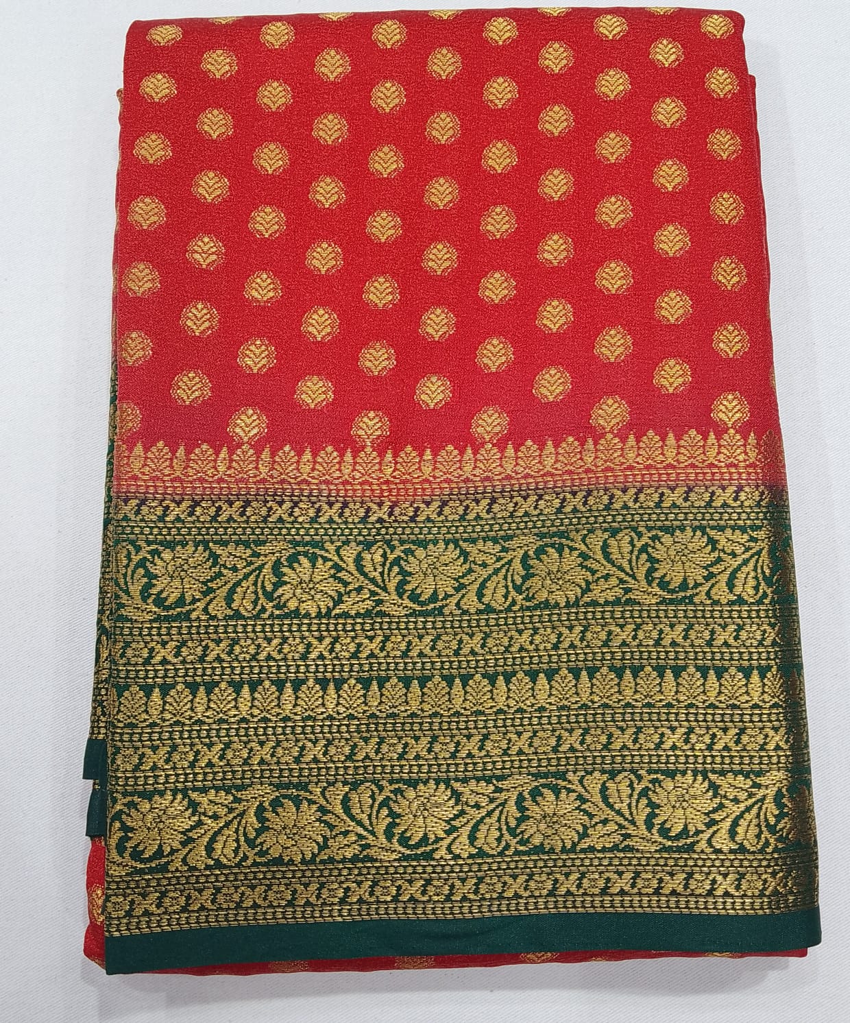 Classic Red with Bottle Green Rich Zari Border & Grand Pallu