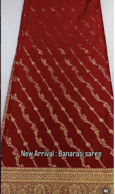 Bridal Red Banarasi Mashru Silk Saree with Elegant Gold Zari Floral Weaving