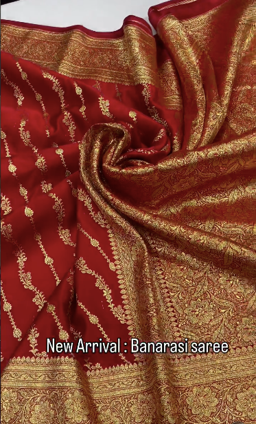 Bridal Red Banarasi Mashru Silk Saree with Elegant Gold Zari Floral Weaving