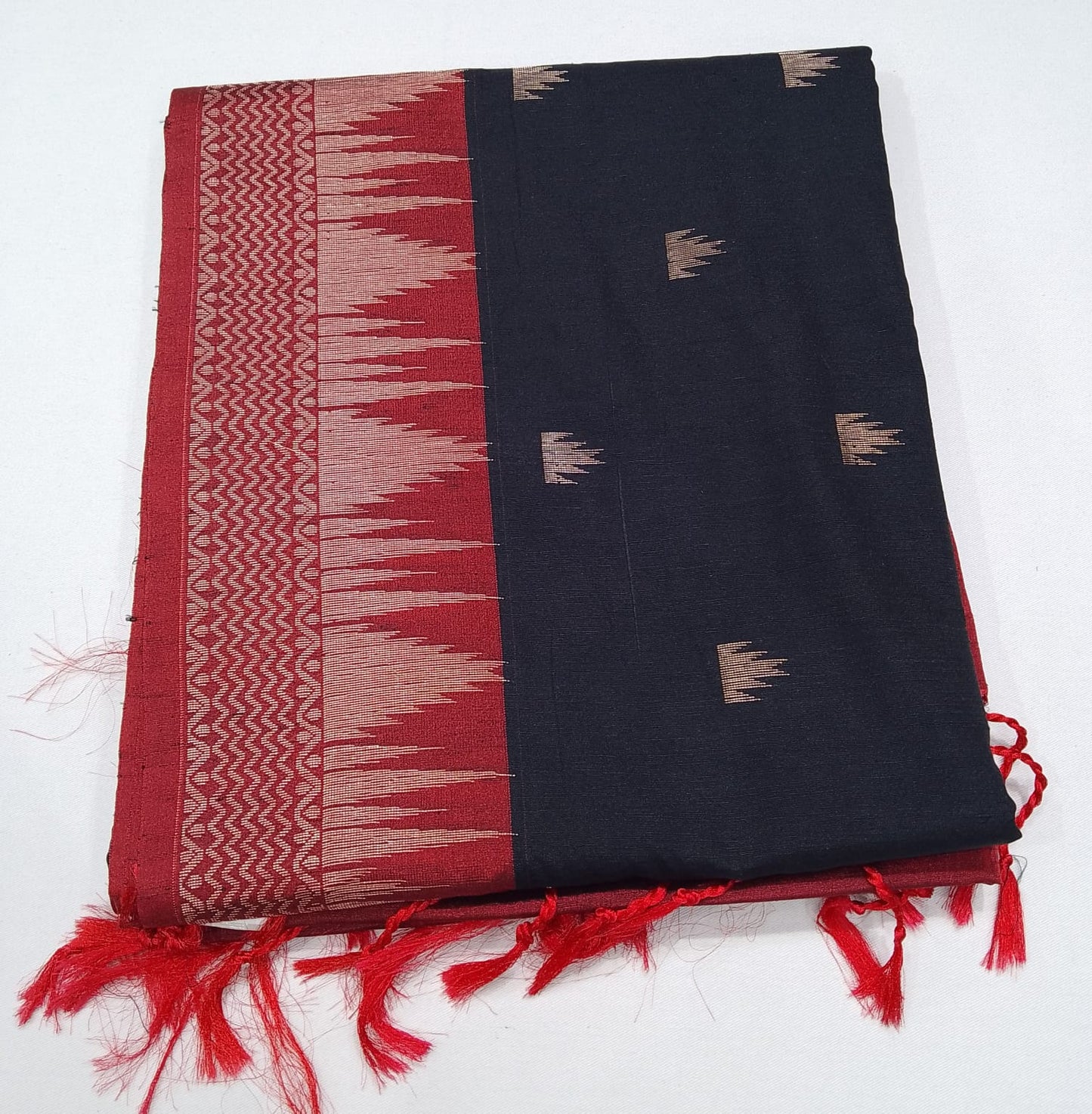 Classic Black & Maroon Pure Cotton Handloom Saree with Traditional Woven Border