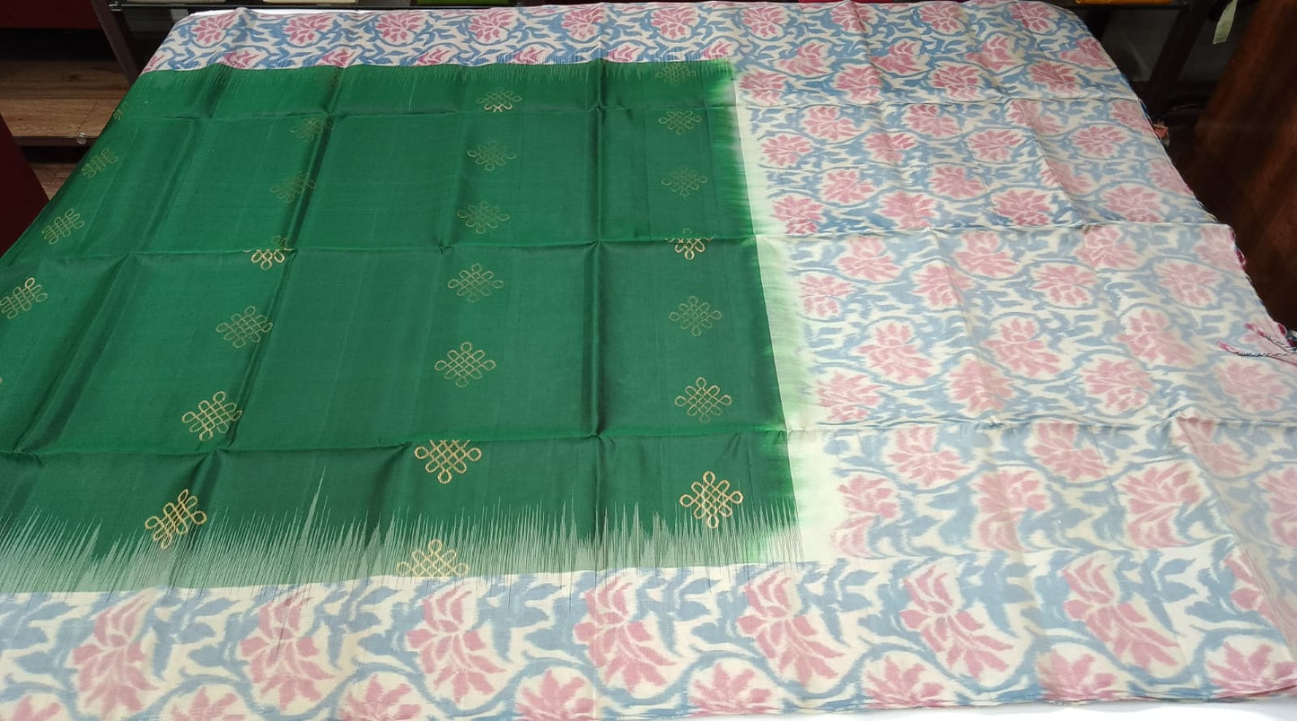 Pure Handloom Silk Pochampally Saree – Bottle Green Body with Floral Ikat Pallu