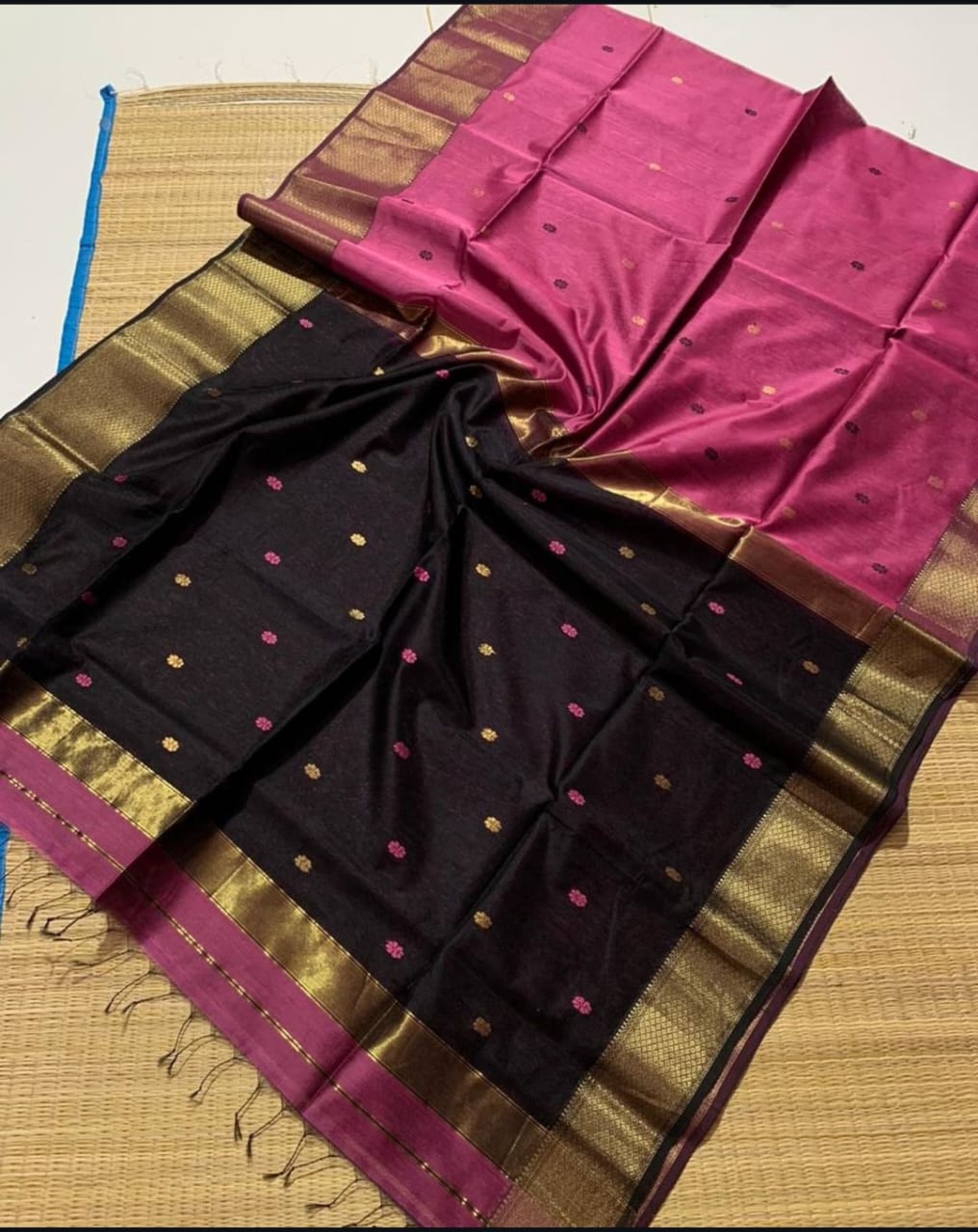 Pure Maheshwari Handloom Silk Saree in Rani Pink with Black Pallu & Gold Border