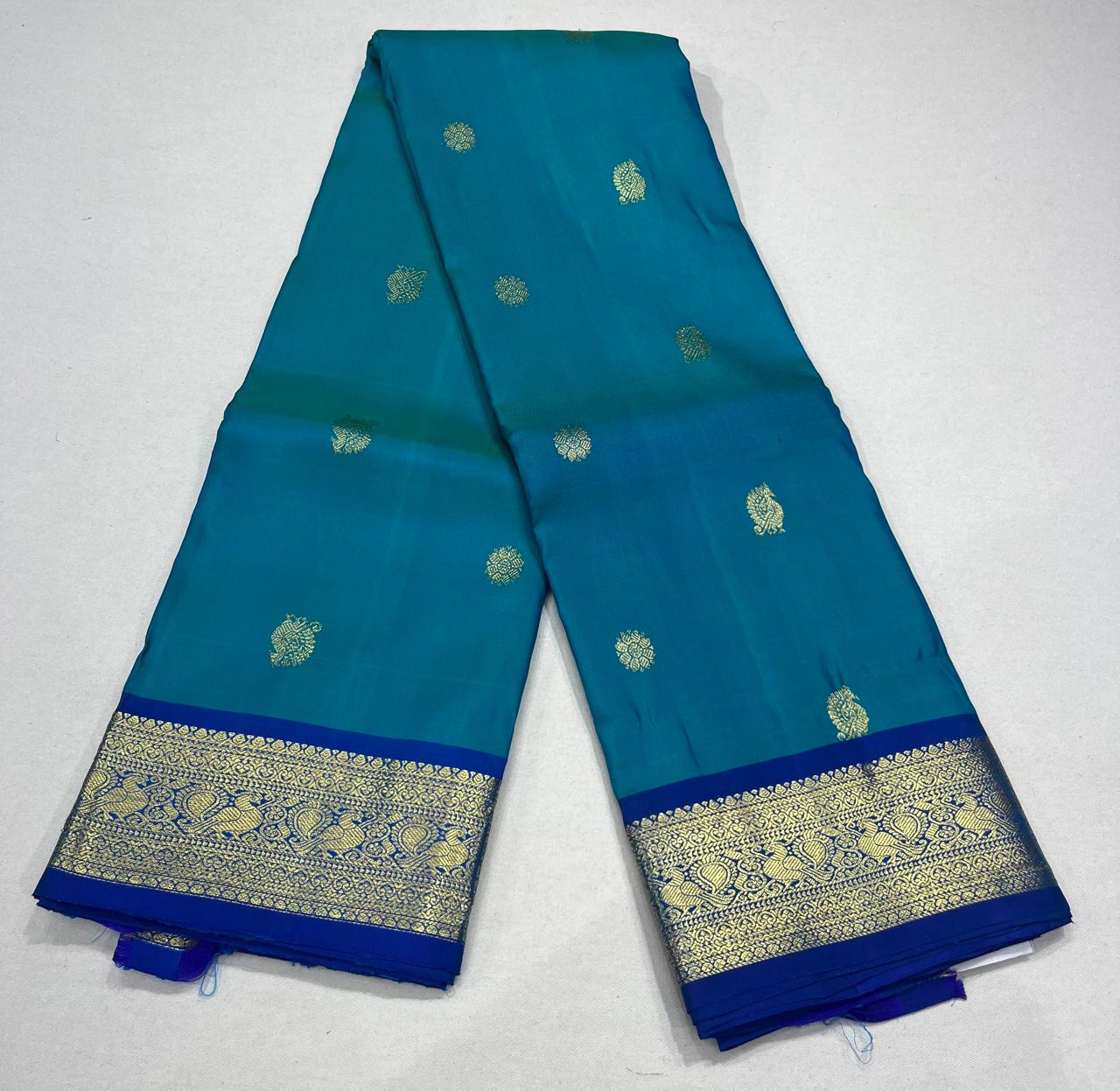 Kanjivaram Dual Tone Saree with Royal Blue Rich Zari Pallu & Traditional Buttas