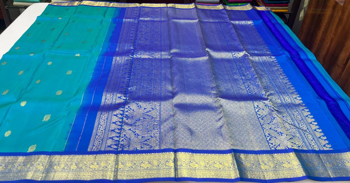 Kanjivaram Dual Tone Saree with Royal Blue Rich Zari Pallu & Traditional Buttas