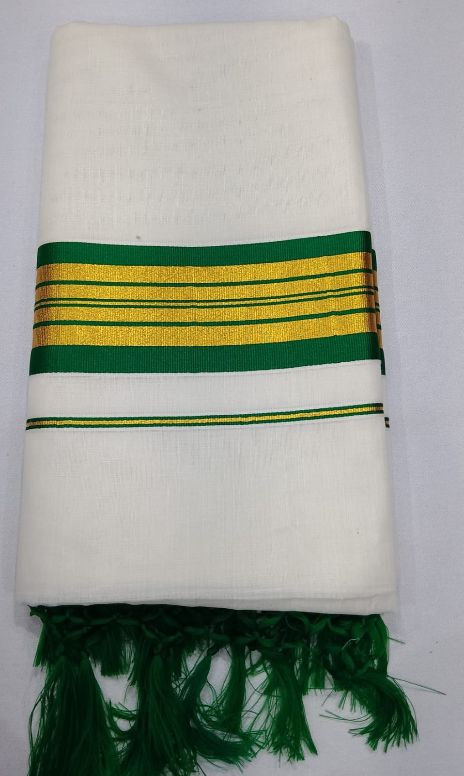 Classic Kerala Cotton Saree with Traditional Green Kasavu Border