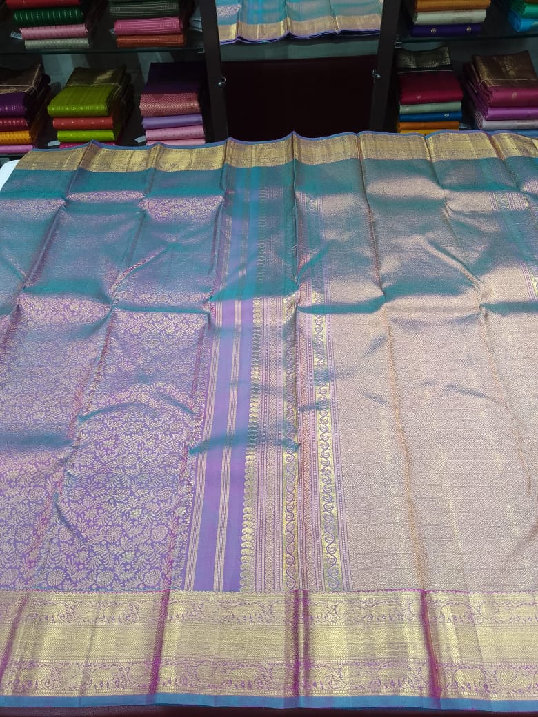 Pure Handloom Kanjivaram Silk Saree in Dual -Tone  Royal Purple with Aqua Teal & Antique Gold Zari Border