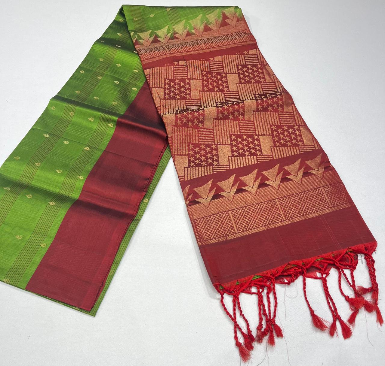 Pure Handloom Soft Silk Saree – Parrot Green with Maroon Designer Pallu