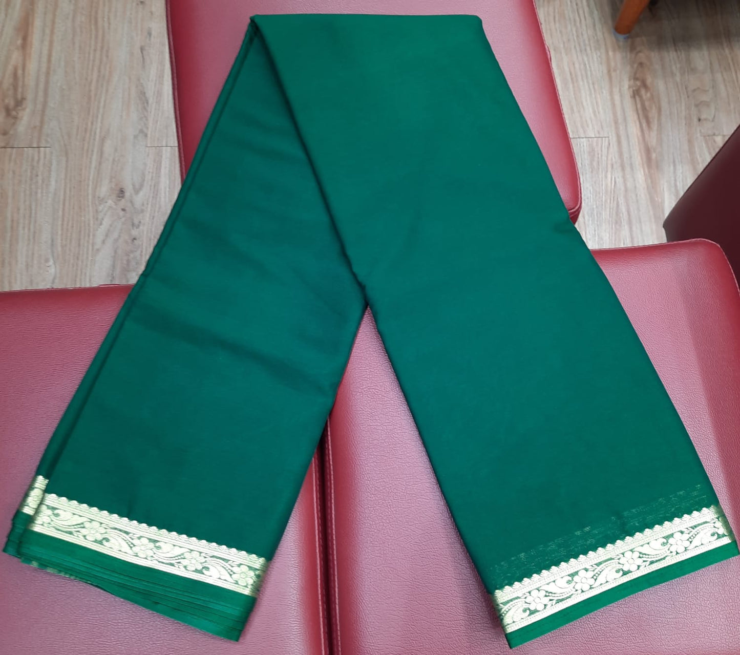 Mysore Silk - Emerald Green Saree with Elegant Zari Border & Pallu