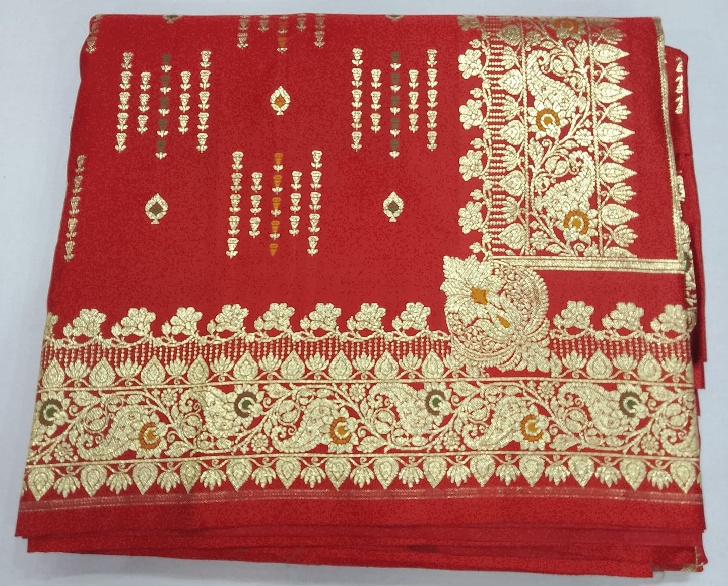 Rich Red Banarasi Silk Saree with Intricate Gold Zari Paisley Border & Pallu