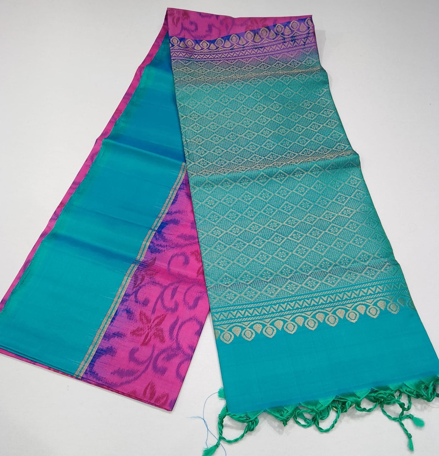 Pure Silk Handloom Pochampalli Ikkat Border Saree – Turquoise Blue & Pink