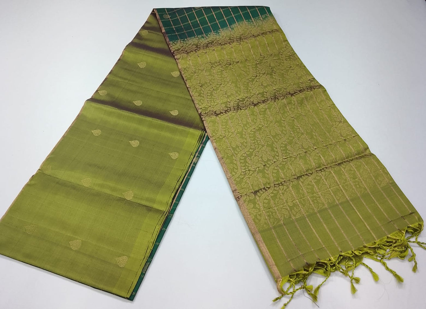 Pure Silk Handloom Soft Silk Bottle Green & Parrot Green Saree with Zari Checks