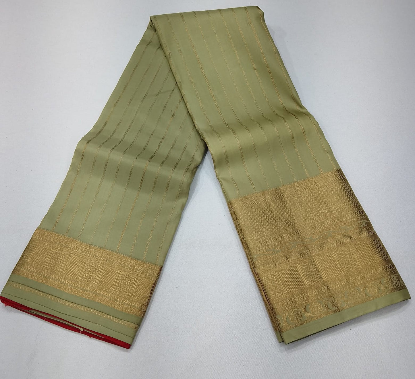 Pure Kanjivaram Handloom Silk Saree in Muted Sage Green with Deep Maroon Pallu and Antique Gold Zari