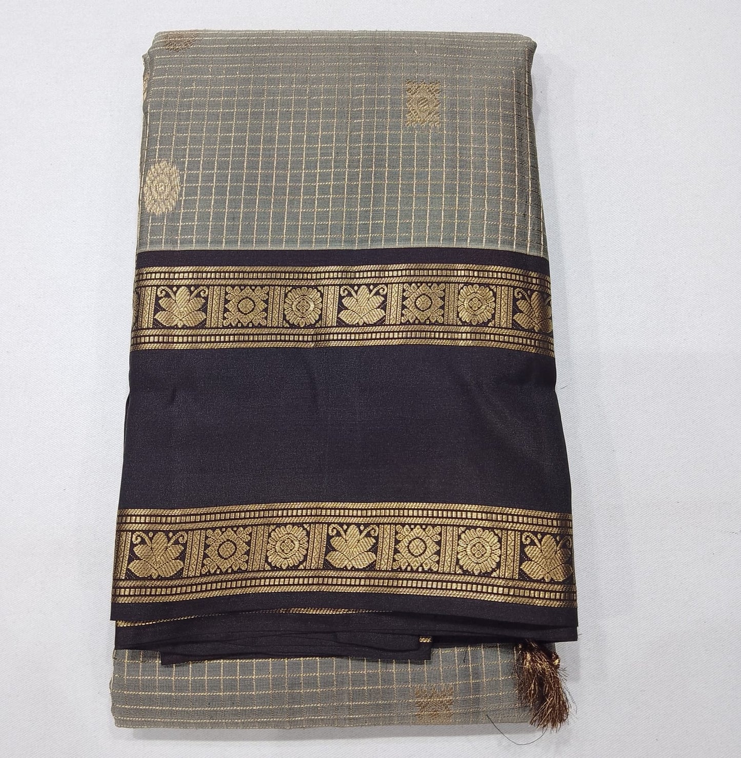 Pure Kanjivaram Handloom Silk Saree in Smoky Grey with Dark Coffee Brown Pallu and Antique Gold Zari