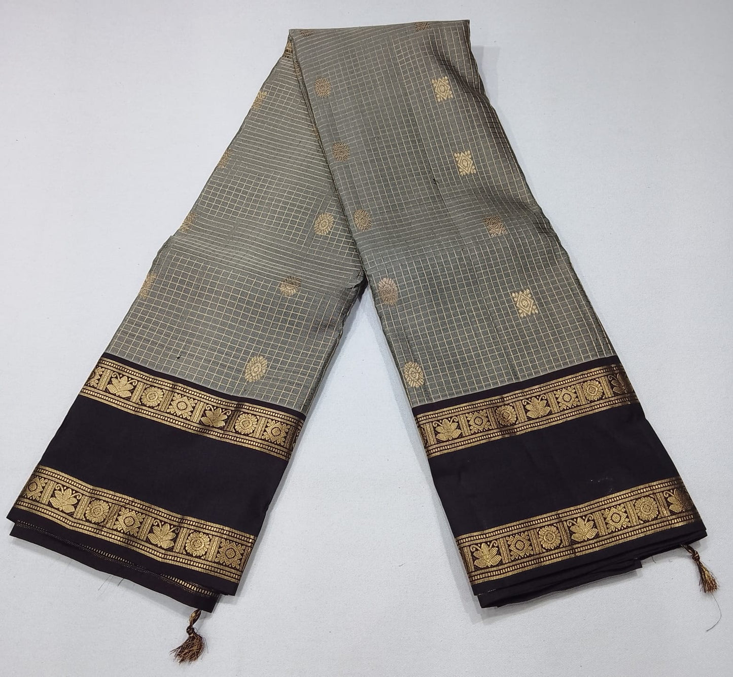 Pure Kanjivaram Handloom Silk Saree in Smoky Grey with Dark Coffee Brown Pallu and Antique Gold Zari