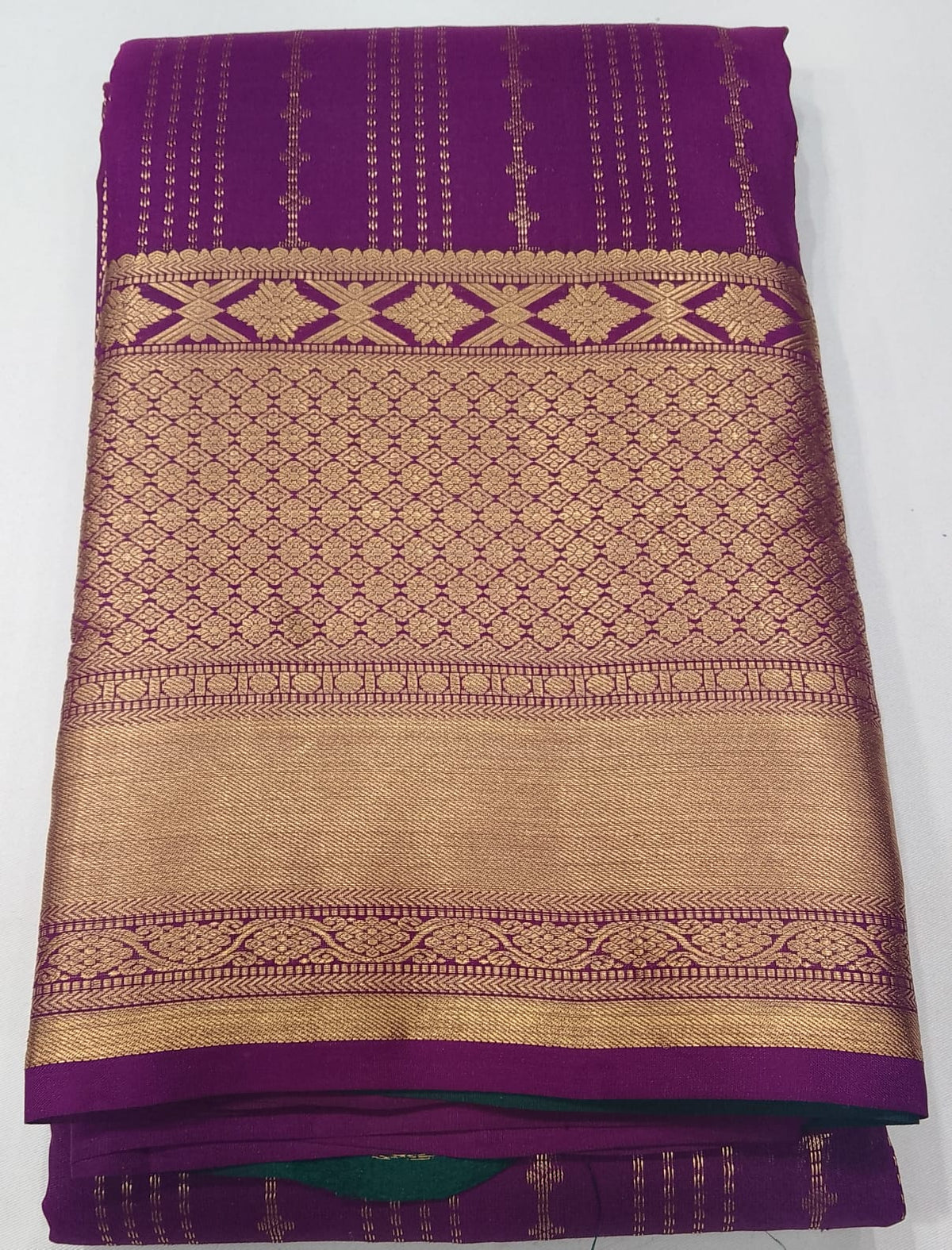 Pure Kanjivaram Handloom Purple & Bottle Green  Silk Saree