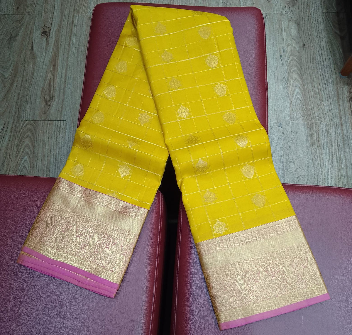 Pure Handloom Kanjivaram Silk Saree – Mango Yellow & Magenta Pink with Antique Gold Zari