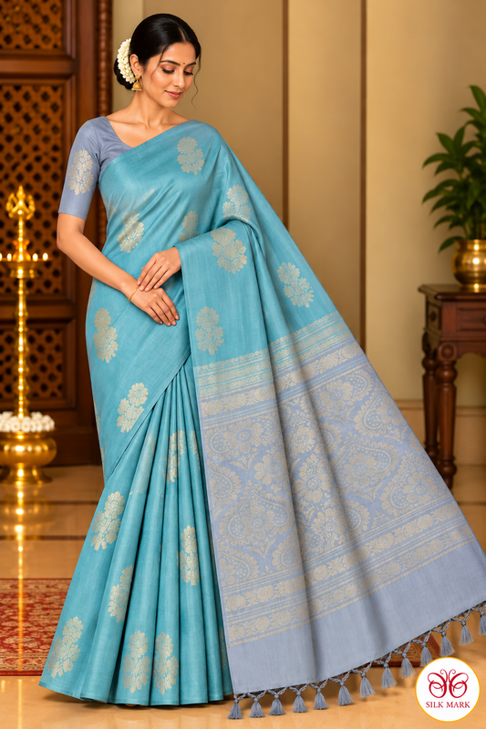 Pure Handloom Soft Silk Borderless Saree in Turquoise Blue with Powder Blue Pallu