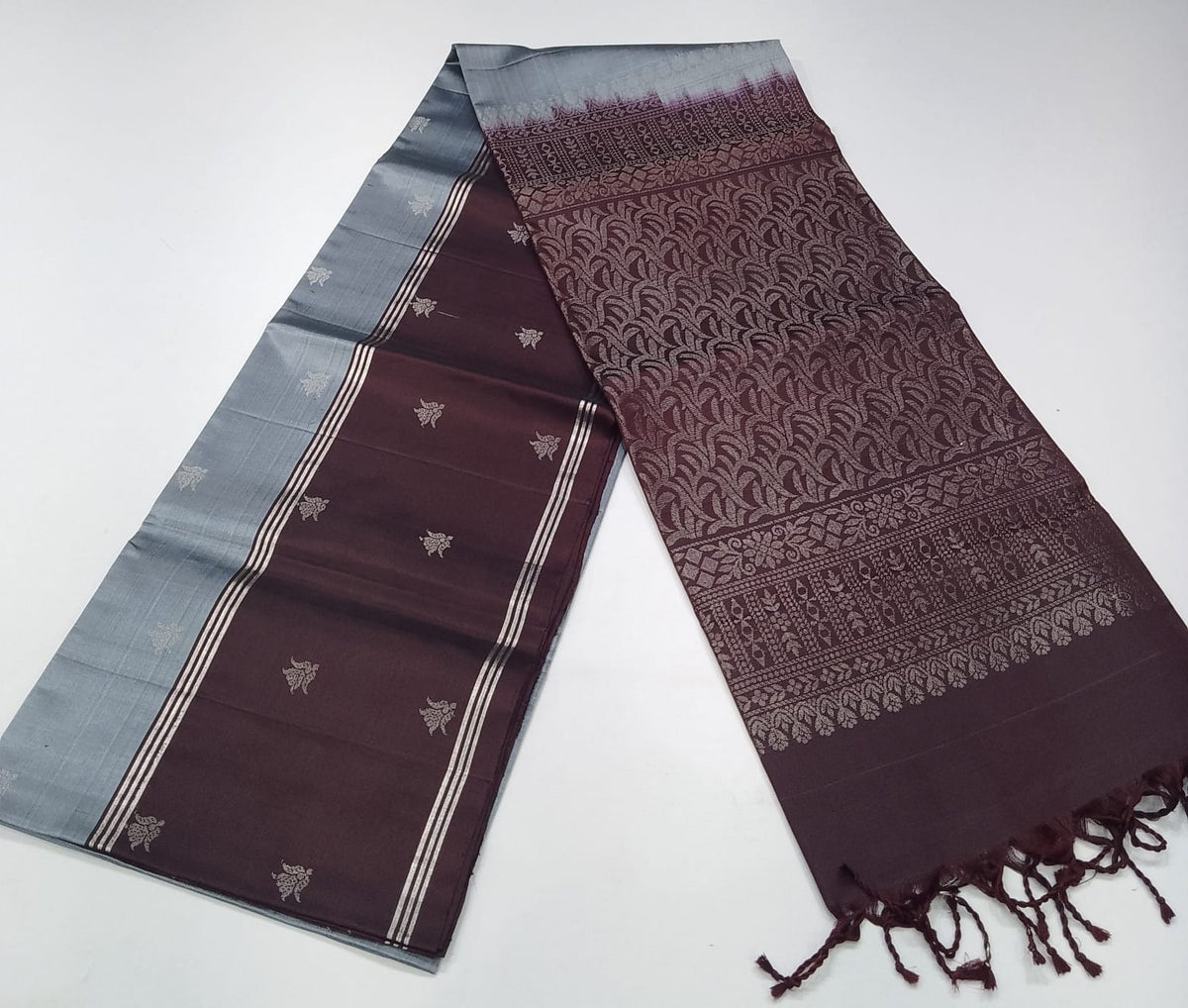 Pure Handloom Soft Silk Saree in Silver Grey and Wine Purple with Intricate Zari Pallu