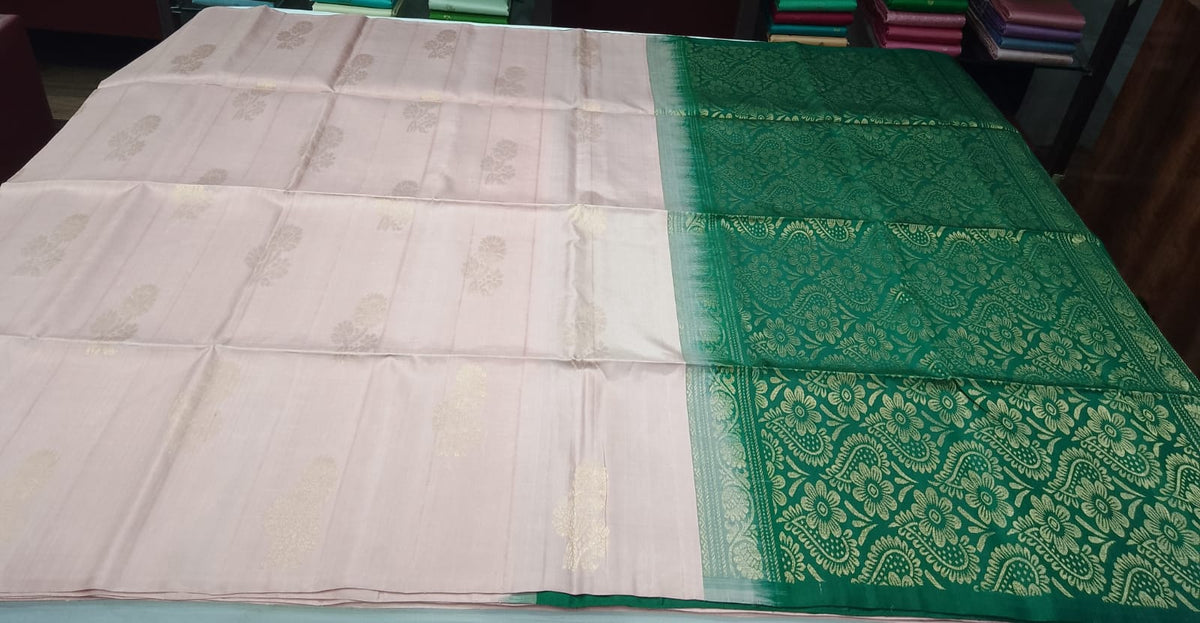 Pure Handloom Soft Silk Saree in Soft Peach with Emerald Green Zari Pallu