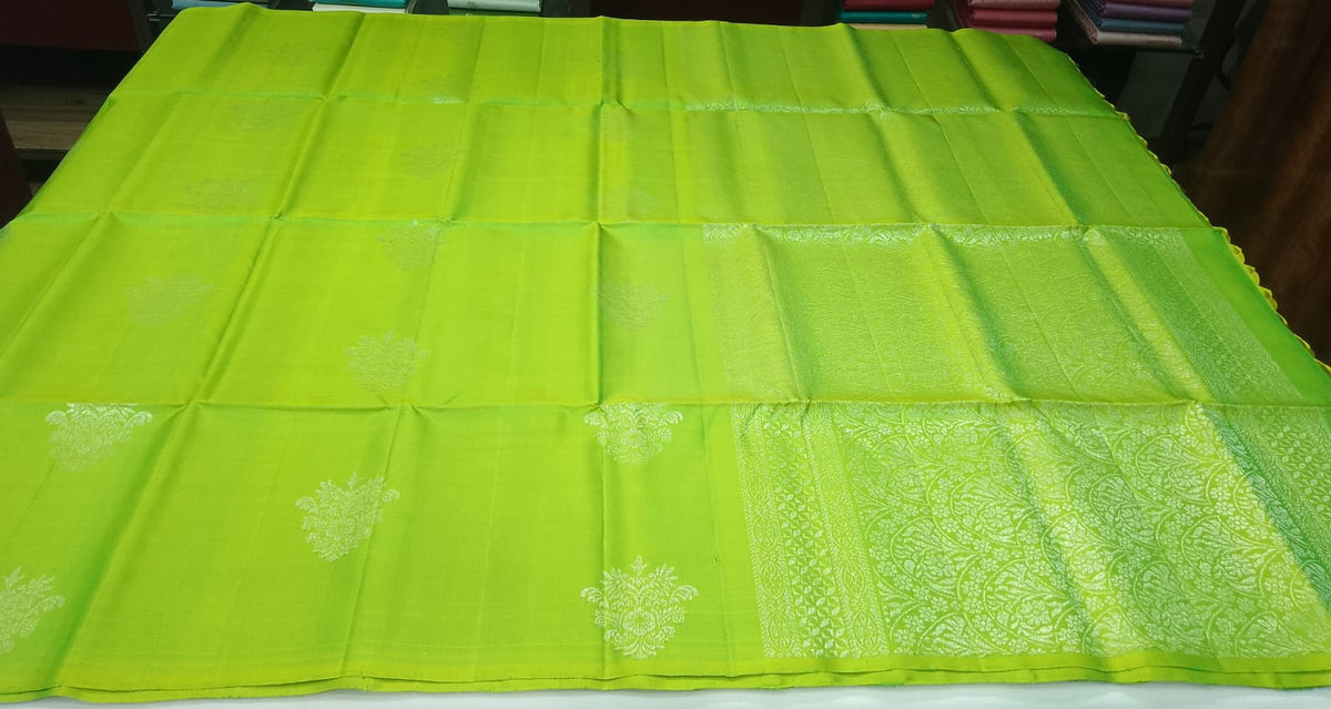 Pure Handloom Soft Silk Borderless Dual- tone Saree in Lime Green with Gold Woven Motifs