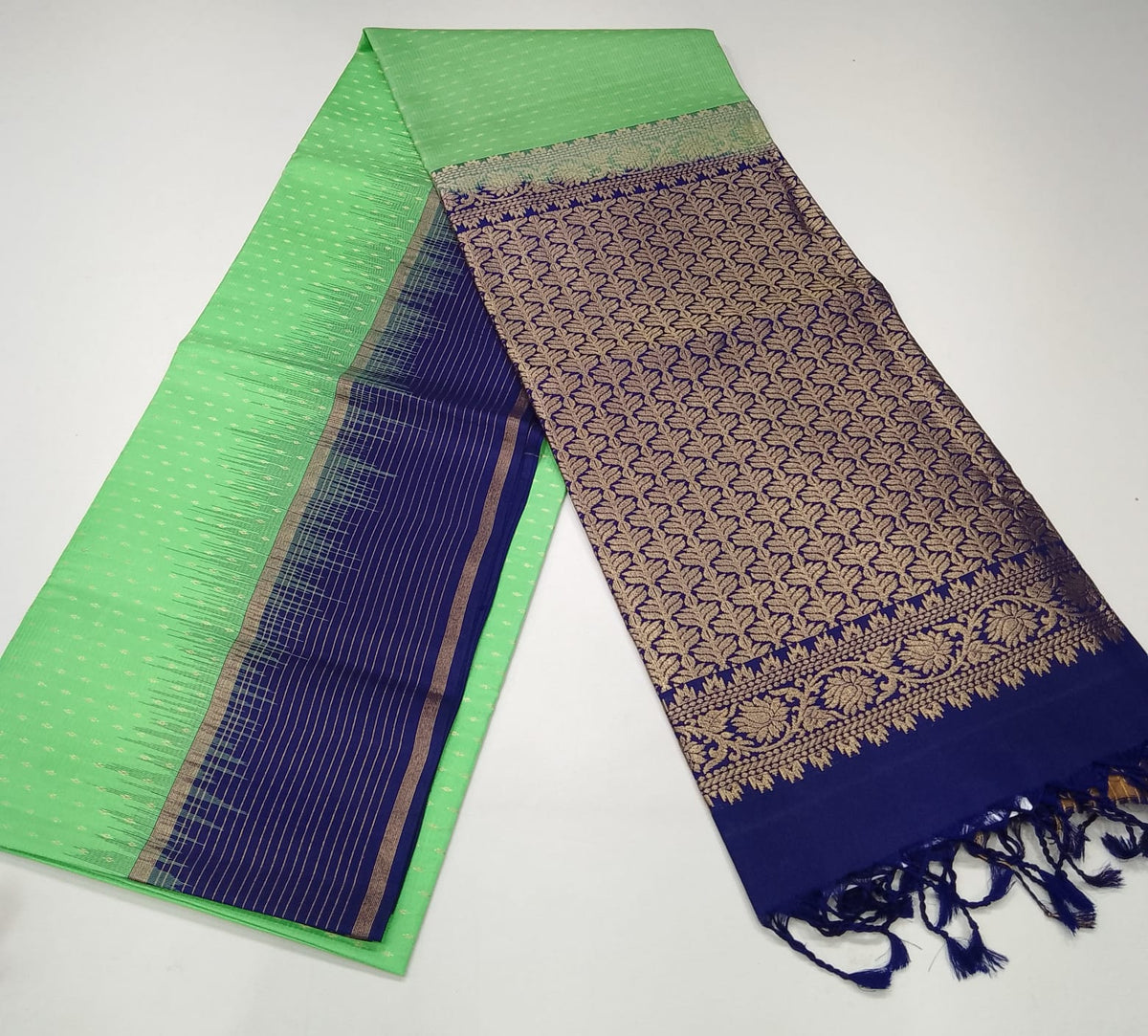 Pure Handloom Soft Silk Saree in Parrot Green with Navy Blue Zari Pallu