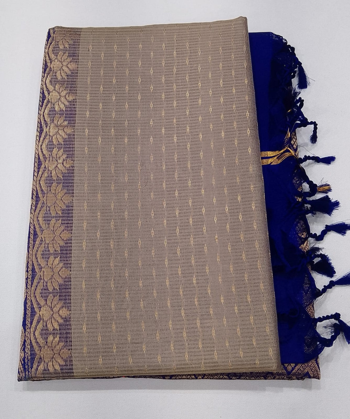 Pure Handloom Soft Silk Saree in Champagne Beige with Royal Blue Zari Pallu