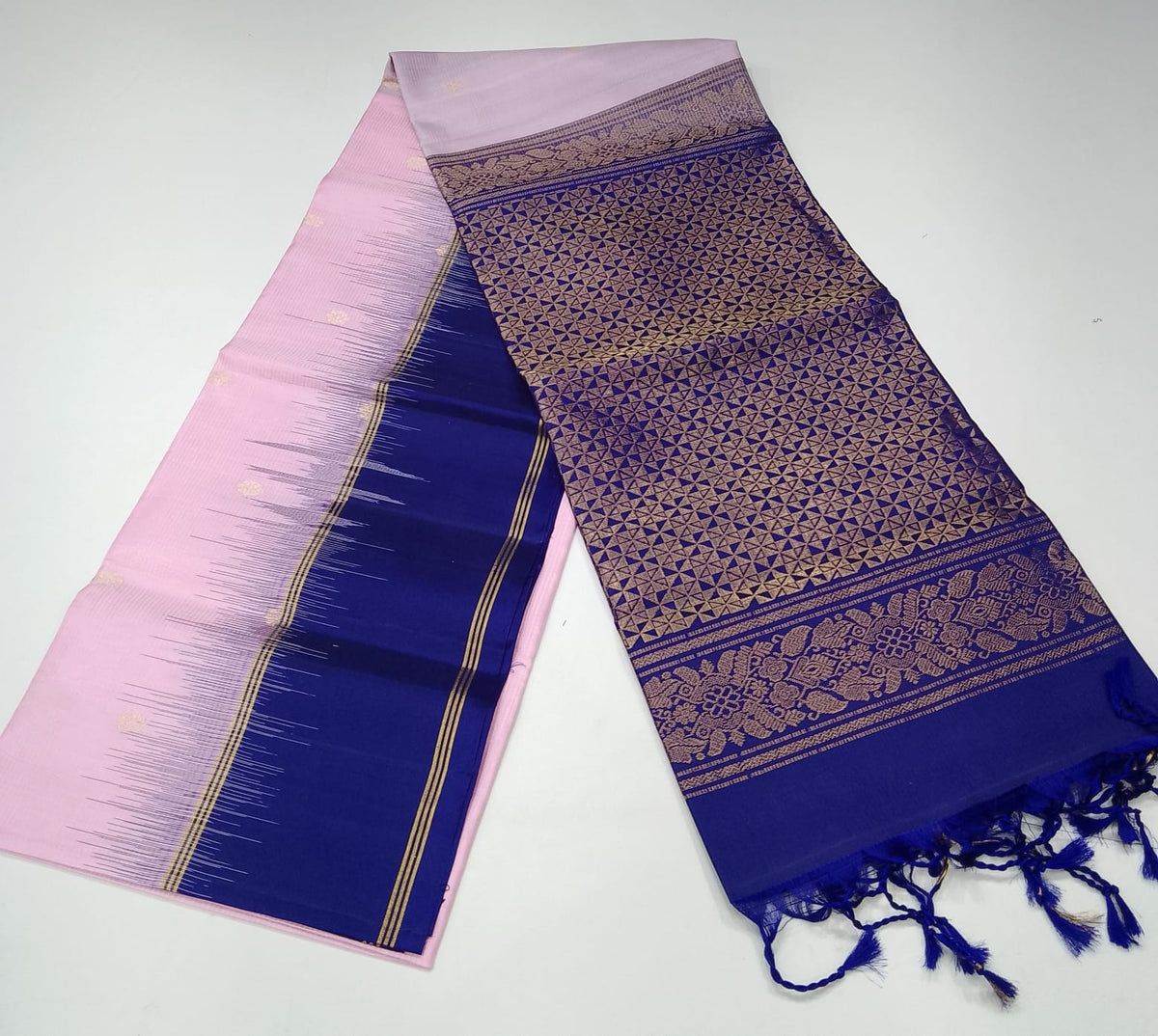 Pure Handloom Soft Silk Saree – Pastel Pink with Royal Blue Zari Pallu
