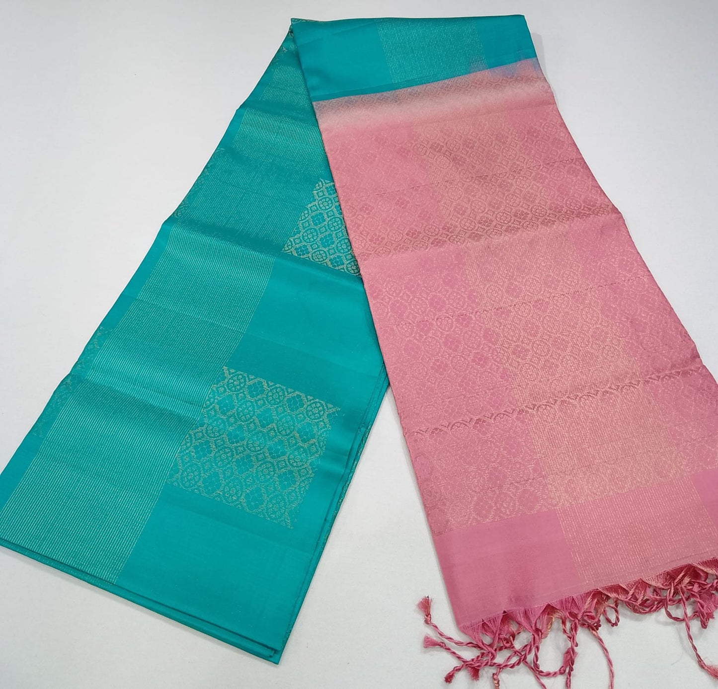 Pure Handloom Soft Silk Saree – Aqua Blue & Baby Pink Elegance